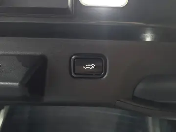 2023 Kia EV6 с пробегом 49 909 км