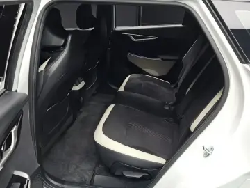 2022 Kia EV6 с пробегом 34 076 км