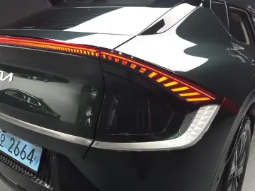 2023 Kia EV6 с пробегом 49 909 км