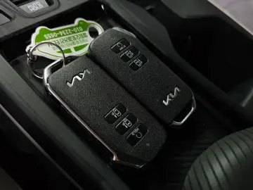 2022 Kia EV6 с пробегом 34 076 км