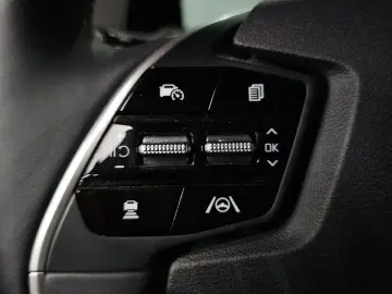 2022 Kia EV6 с пробегом 34 076 км