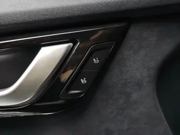 2022 Kia EV6 с пробегом 34 076 км