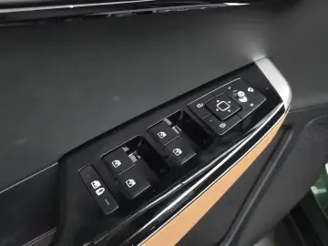 2023 Kia EV6 с пробегом 49 909 км
