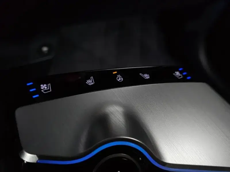 2022 Kia EV6 с пробегом 34 076 км