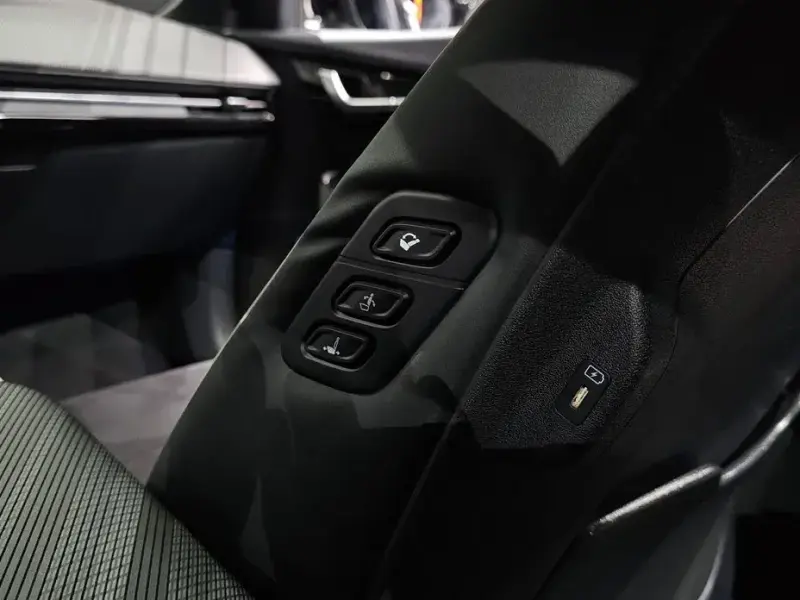2022 Kia EV6 с пробегом 34 076 км