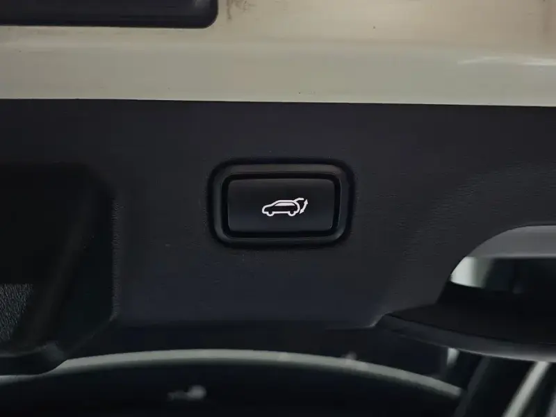 2022 Kia EV6 с пробегом 34 076 км