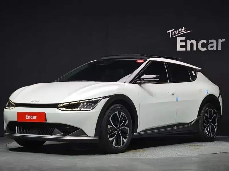 2022 Kia EV6 с пробегом 82 990 км