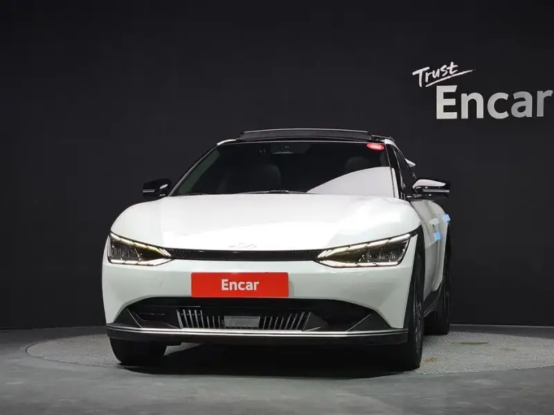 2022 Kia EV6 с пробегом 82 990 км