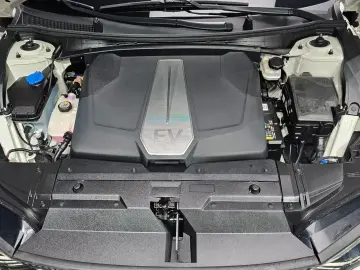 2022 Kia EV6 с пробегом 82 990 км