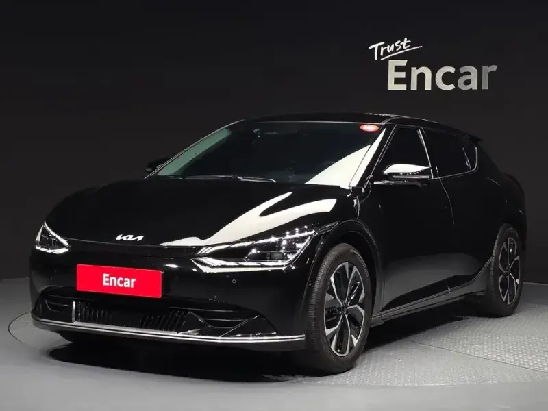 2023 Kia EV6 с пробегом 36 888 км