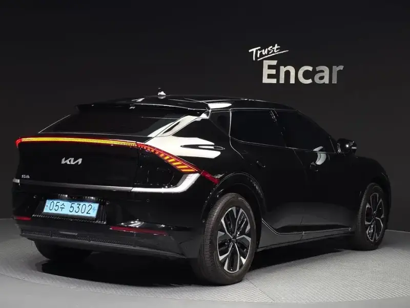 2023 Kia EV6 с пробегом 36 888 км