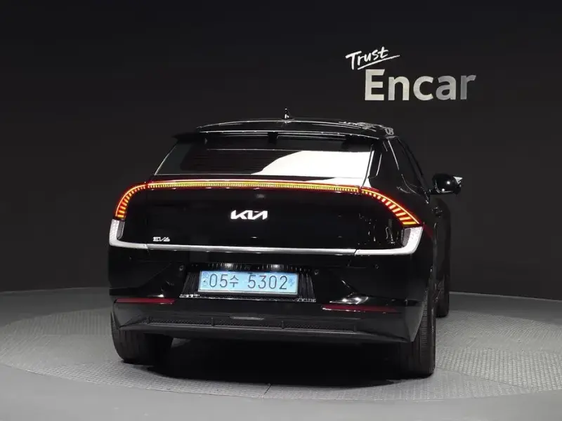 2023 Kia EV6 с пробегом 36 888 км