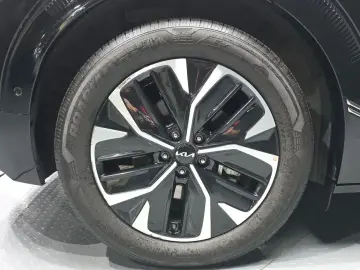 2023 Kia EV6 с пробегом 36 888 км