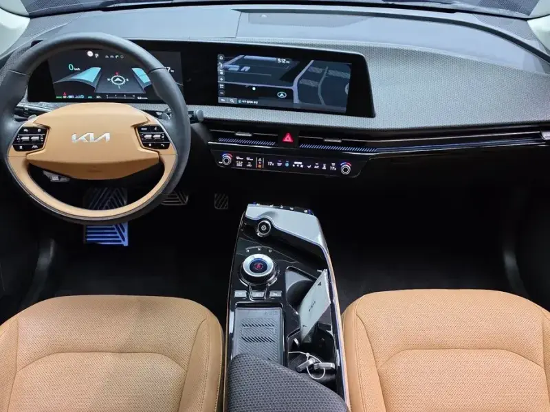 2023 Kia EV6 с пробегом 36 888 км