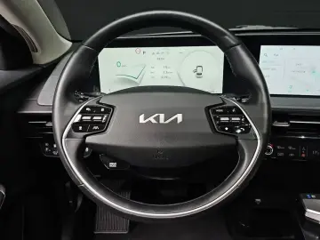 2022 Kia EV6 с пробегом 82 990 км
