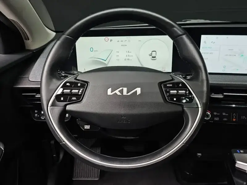 2022 Kia EV6 с пробегом 82 990 км