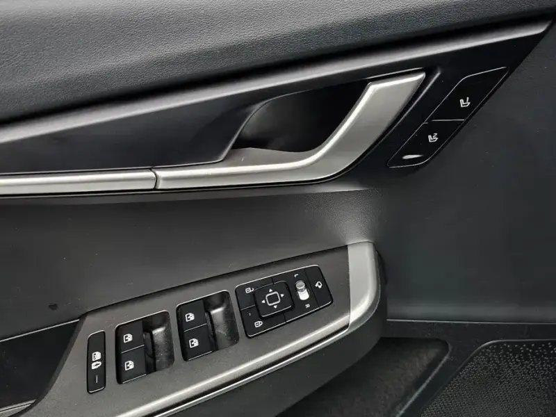 2022 Kia EV6 с пробегом 82 990 км