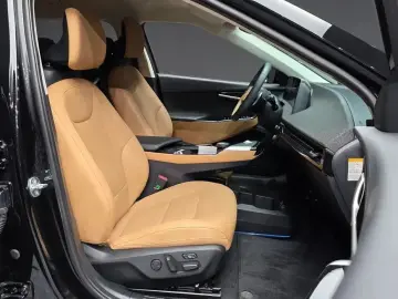 2023 Kia EV6 с пробегом 36 888 км