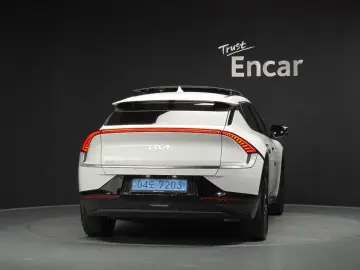 2023 Kia EV6 с пробегом 15 133 км