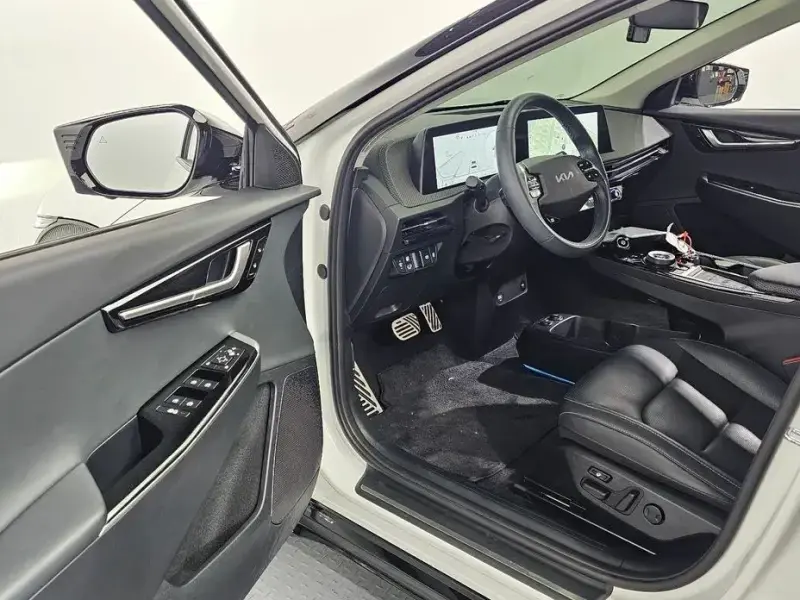 2024 Kia EV6 с пробегом 22 255 км