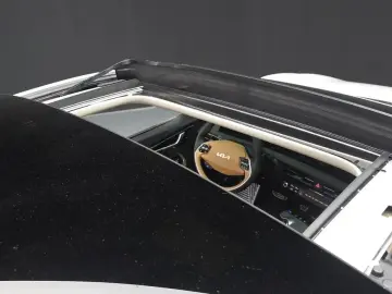 2023 Kia EV6 с пробегом 15 133 км