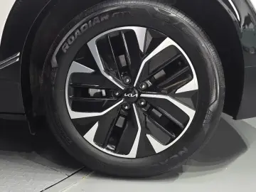 2023 Kia EV6 с пробегом 15 133 км