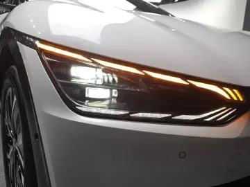 2023 Kia EV6 с пробегом 15 133 км