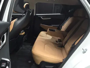 2023 Kia EV6 с пробегом 15 133 км