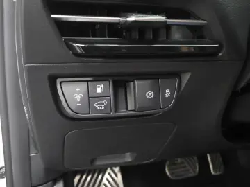 2023 Kia EV6 с пробегом 15 133 км