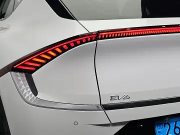 2024 Kia EV6 с пробегом 22 255 км