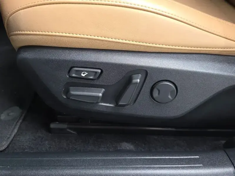 2023 Kia EV6 с пробегом 15 133 км