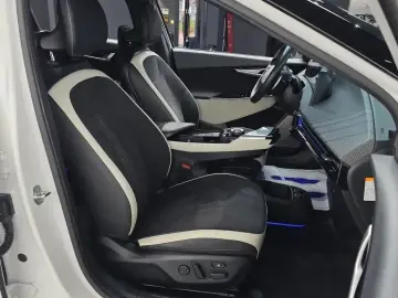 2022 Kia EV6 с пробегом 86 082 км