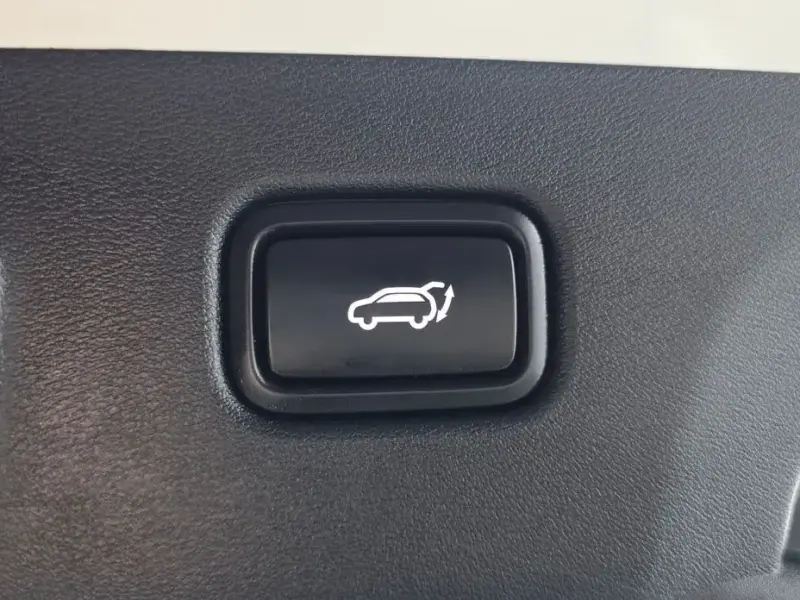 2022 Kia EV6 с пробегом 86 082 км