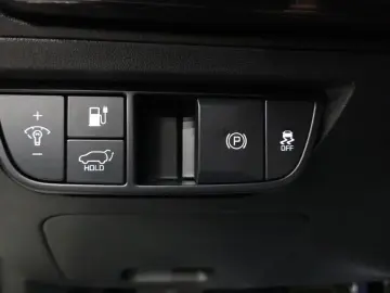 2022 Kia EV6 с пробегом 86 082 км