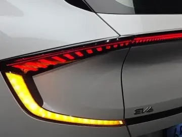 2022 Kia EV6 с пробегом 86 082 км