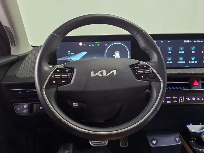 2022 Kia EV6 с пробегом 84 707 км