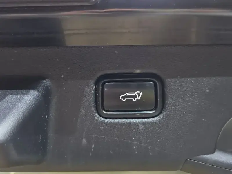2022 Kia EV6 с пробегом 84 707 км