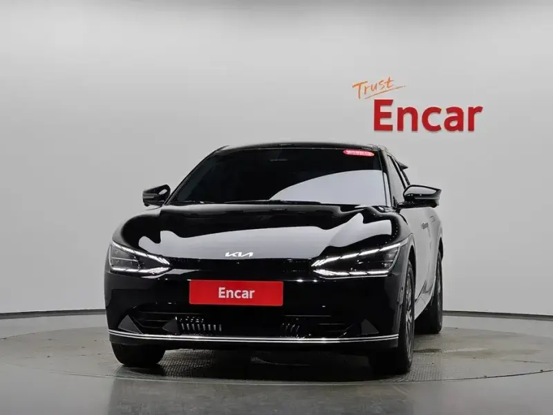 2023 Kia EV6 с пробегом 12 726 км