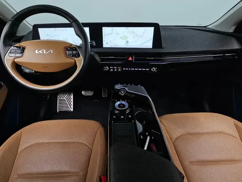2023 Kia EV6 с пробегом 12 726 км