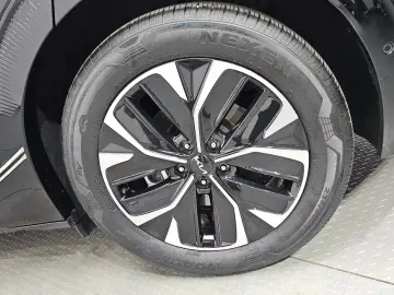 2023 Kia EV6 с пробегом 12 726 км