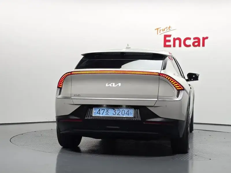 2022 Kia EV6 с пробегом 50 188 км