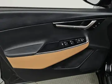 2023 Kia EV6 с пробегом 12 726 км