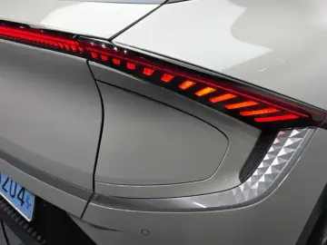 2022 Kia EV6 с пробегом 50 188 км