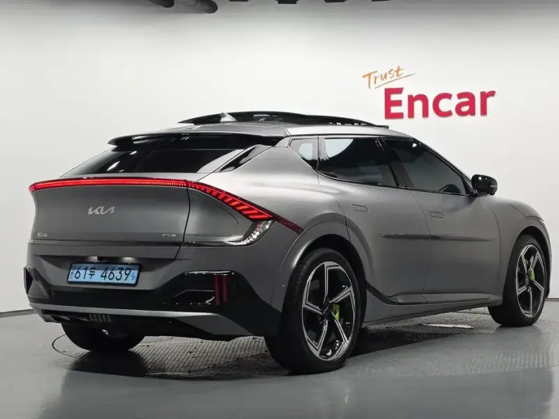 2023 Kia EV6 с пробегом 58 449 км