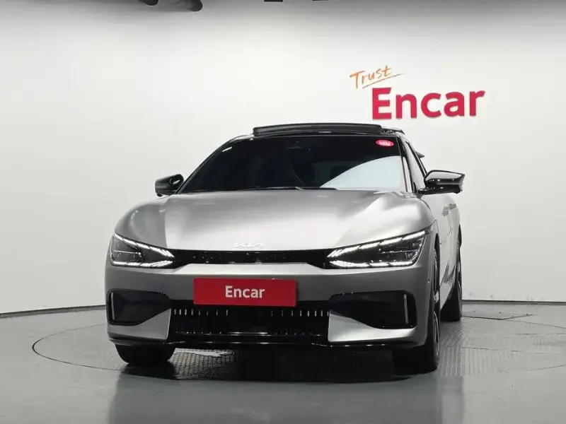 2023 Kia EV6 с пробегом 58 449 км