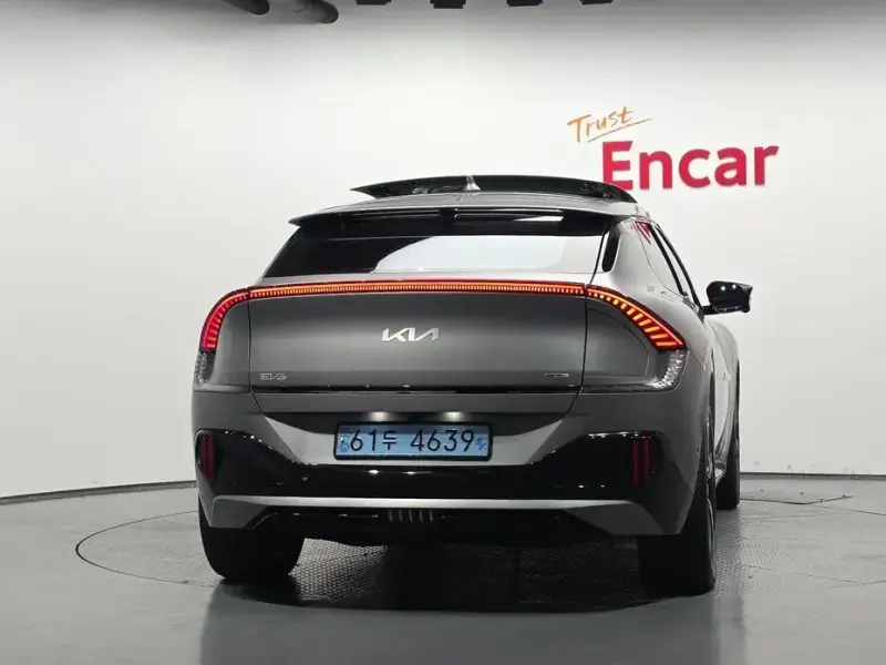 2023 Kia EV6 с пробегом 58 449 км