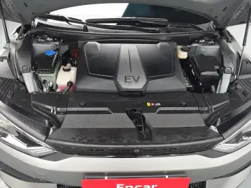 2023 Kia EV6 с пробегом 58 449 км