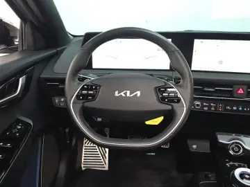 2023 Kia EV6 с пробегом 58 449 км