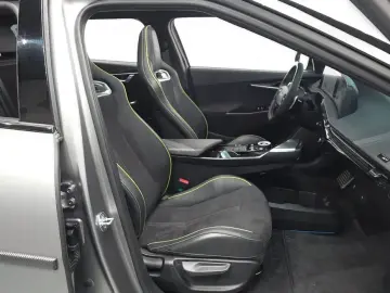 2023 Kia EV6 с пробегом 58 449 км
