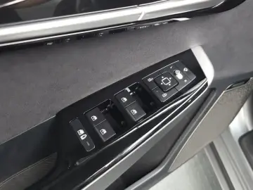 2023 Kia EV6 с пробегом 58 449 км